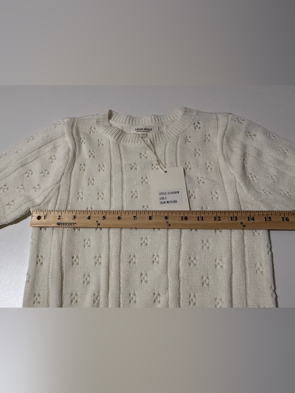 NWT Cropped White Eyelet Knit Top with Red Scallop Trim - Picture 7 of 8